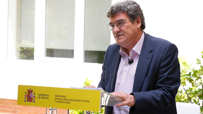 - El ministro de Inclusión, Seguridad Social y Migraciones, José Luis Escrivá