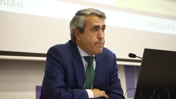 El ecónomo diocesano, José Luis Vidal Soler, presenta las cuentas de 2021.