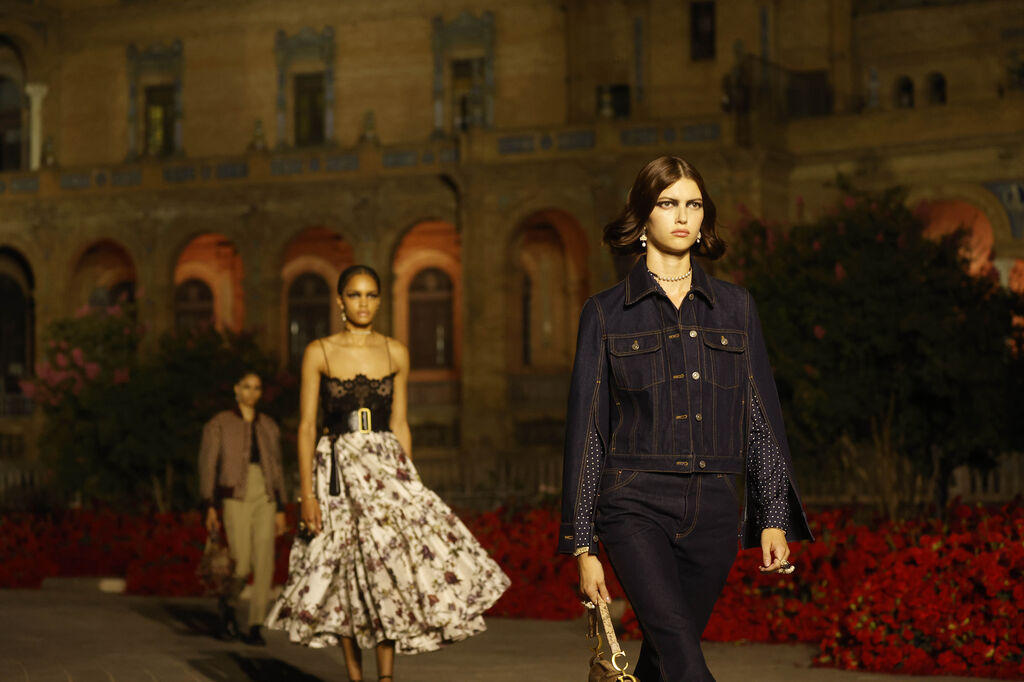 El desfile de Dior en la plaza de Espa&ntilde;a en im&aacute;genes