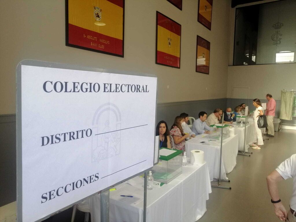 Elecciones en Andaluc&iacute;a 2022. Votaciones en los colegios electorales.