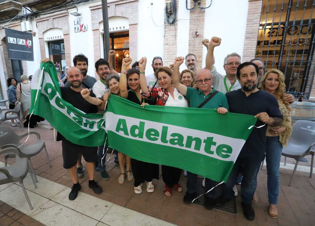 Im&aacute;genes de c&oacute;mo se ha vivido las elecciones en los diferentes partidos de Huelva