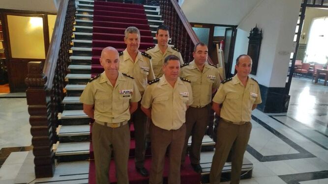 Miembros del Ejército de Tierra en el Real Círculo de la Amistad.