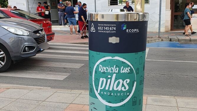Contenedores de Recicla tus pilas Andalucía.