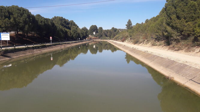 Canal del Genil-Cabra , en la Campiña Sur.