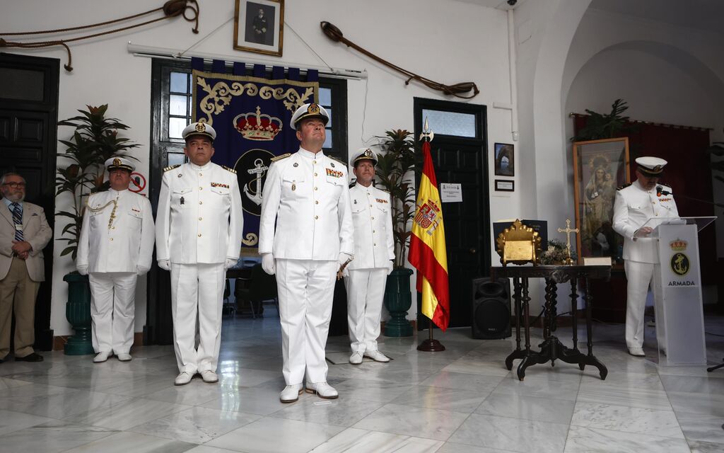 Entrega de mando de la Comandancia Naval de Sevilla al capit&aacute;n de nav&iacute;o Jos&eacute; Daniel Gonz&aacute;lez-Aller Lacalle