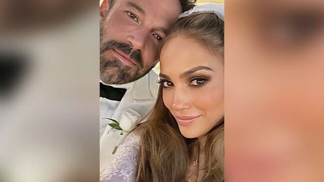 El vídeo compartido por la pareja de Ben Affleck y Jennifer López para anunciar su boda