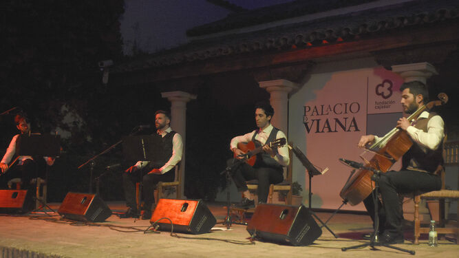 Concierto  de  los Hermanos Linares en el Palacio  de  Viana.