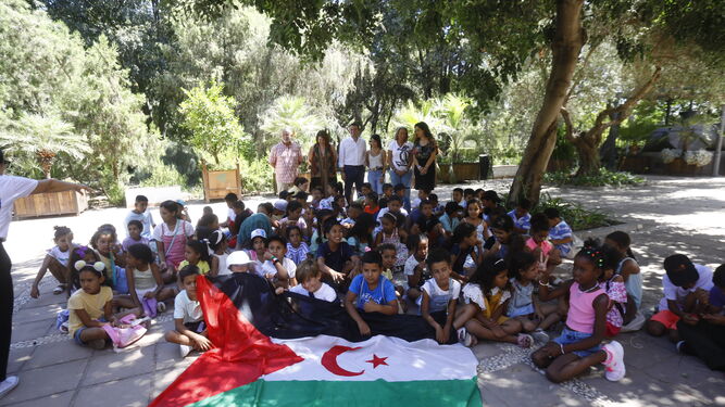 Los niños saharauis disfrutan de sus 'Vacaciones en Paz' en Córdoba