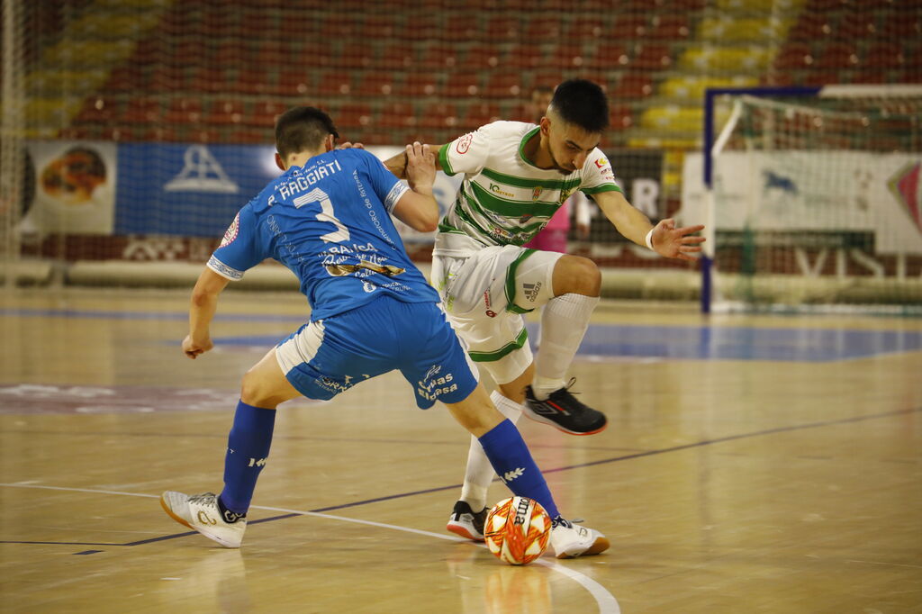 Las im&aacute;genes de la derrota del C&oacute;rdoba Futsal ante el Noia en Vista Alegre
