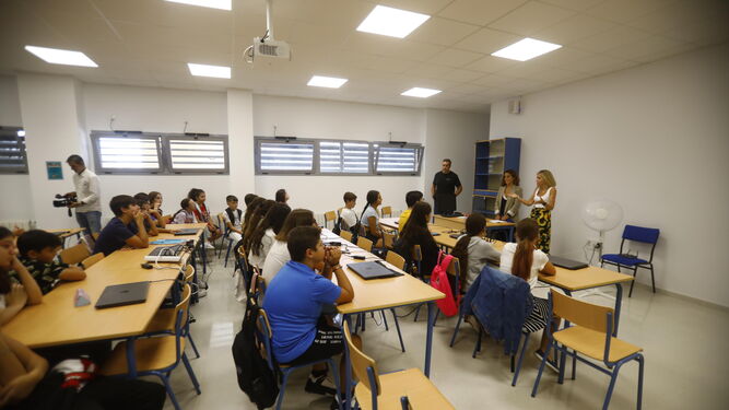 Alumnos del instituto Miralbaida, durante una clase.