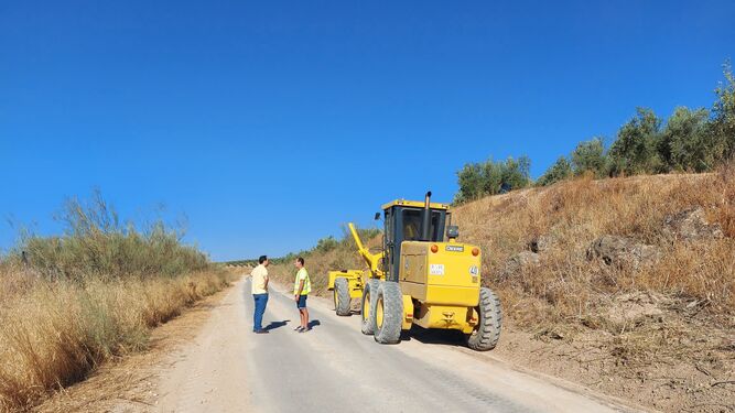 Arreglo de caminos rurales en Baena.