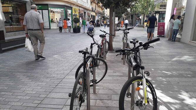 Aparcamiento para bicicletas en el centro de Córdoba.