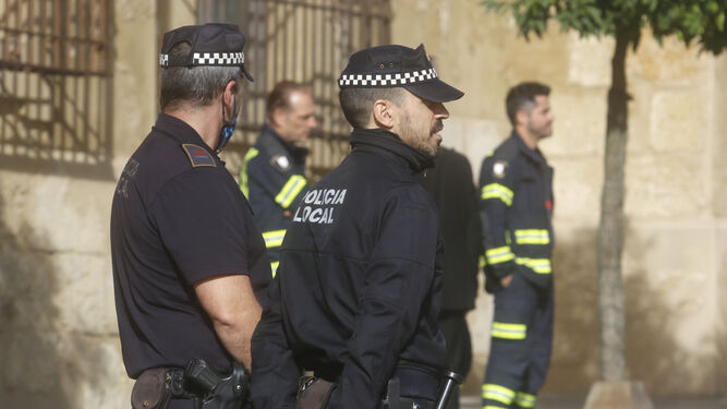 Agentes de la Policía Local de Córdoba.