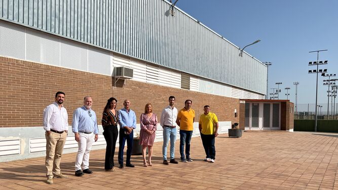 Arranca la obra de la envolvente del pabellón polideportivo de Palma del Río