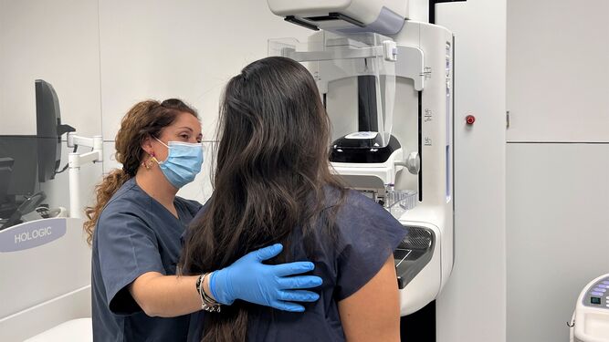 Expertos de Córdoba destacan la importancia del diagnóstico precoz para luchar contra el cáncer de mama