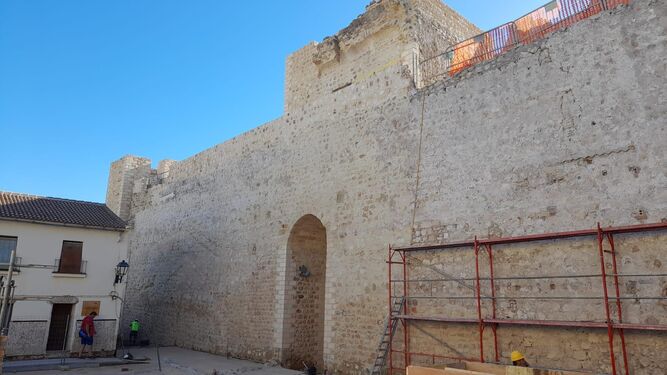 Obras de recuperación del castillo y recinto amurallado de Hornachuelos.