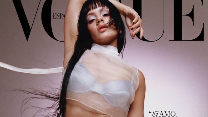 Rosalía en la portada de la revista Vogue España