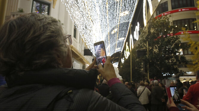 Un momento durante el encendido del alumbrado navideño de Córdoba.