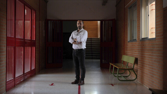 Daniel Cotta Lobato en el instituto Nuevas Poblaciones de La Carlota.