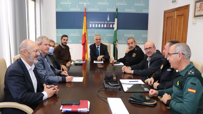 Reunión de los responsables de seguridad, en el Ayuntamiento de Lucena.
