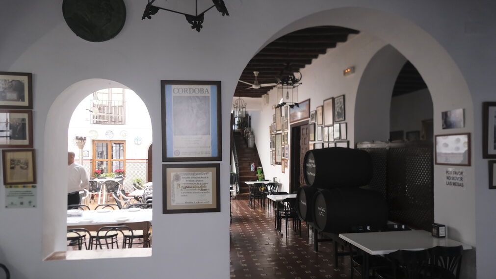 Ruidoso Telégrafo Paternal Una ruta por Tabernas Históricas de Córdoba: santuarios del arte y del vino