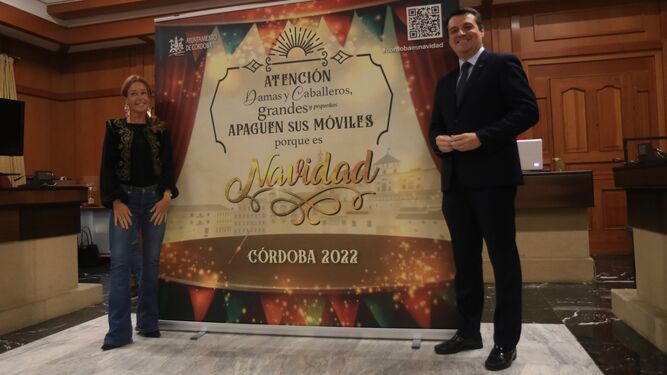 Aguilar y Bellido, con el cartel de la Navidad en Córdoba para este 2022.
