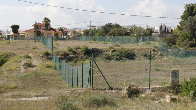 Terrenos vallados en la localidad de Palomares.