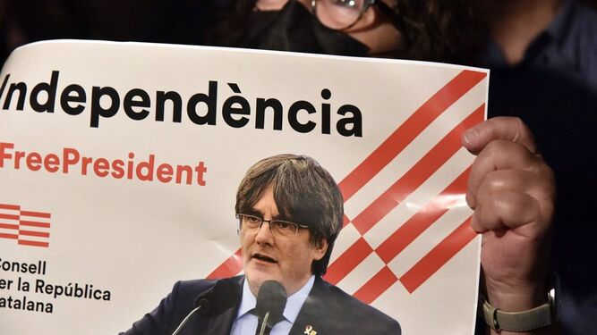 Concentración en apoyo de Carles Puigdemont.
