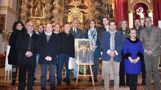Foto de familia de la presentación del cartel de la Semana Santa de Baena 2023.