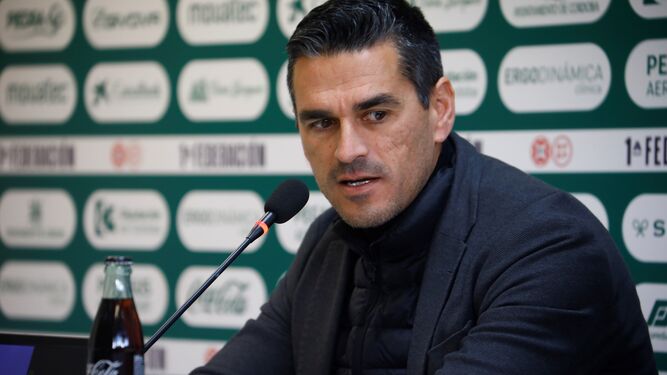 Juanito, director deportivo del Córdoba CF, en la sala de prensa de El Arcángel.