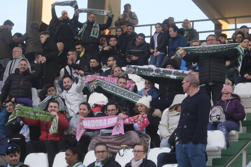 C&oacute;rdoba CF - Real Madrid Castilla: Las fotos del ambiente en El Arc&aacute;ngel