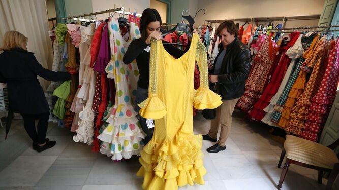 La ONG Proclade organiza la XI edición del Rastrillo Moda Flamenca Primavera 2023.
