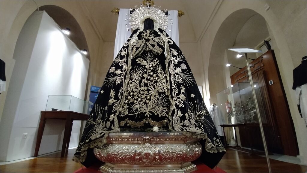 As&iacute; es la exposici&oacute;n Stabat Mater del 275 aniversario de la Soledad de San Fernando