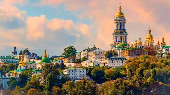 Vista de Kiev, la ciudad de las cúpulas doradas.