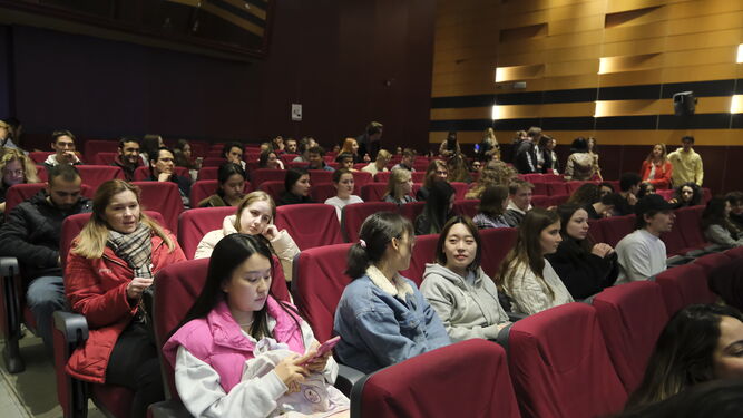 Alumnos extranjeros de la Universidad de Córdoba, durante el 'Welcome Day'.