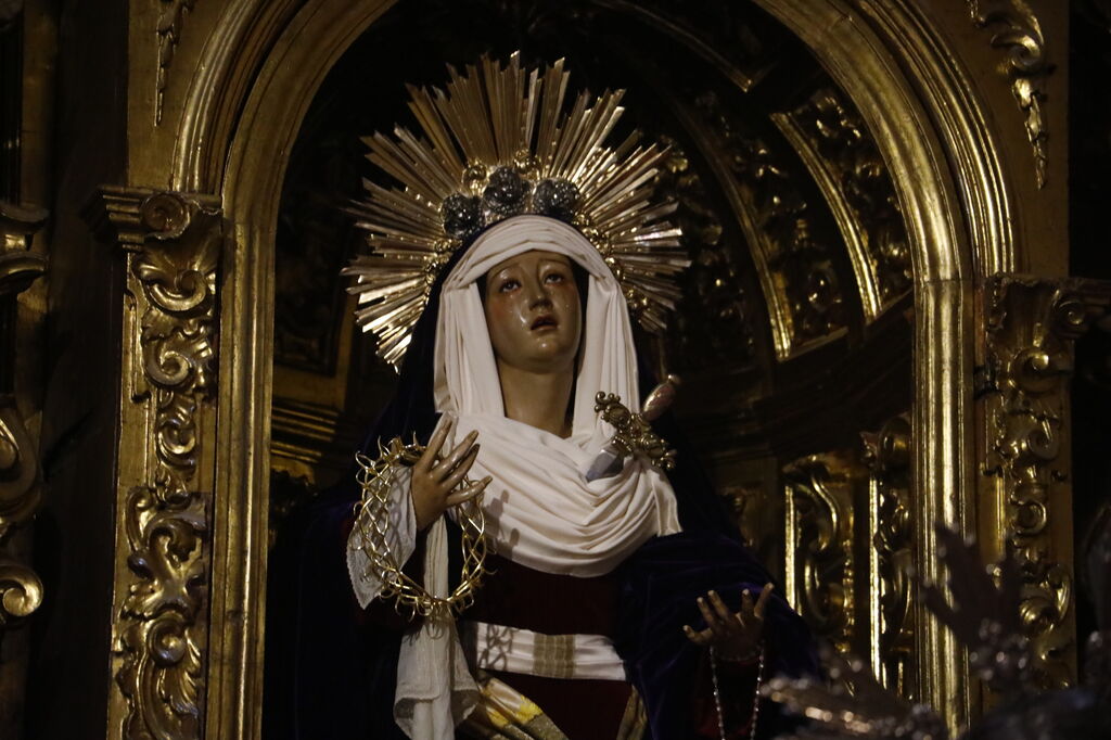 La Virgen del Mayor Dolor vestida de hebrea.