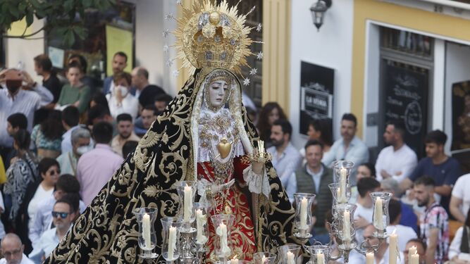 La Virgen de los Dolores, durante su salida procesional de 2022.