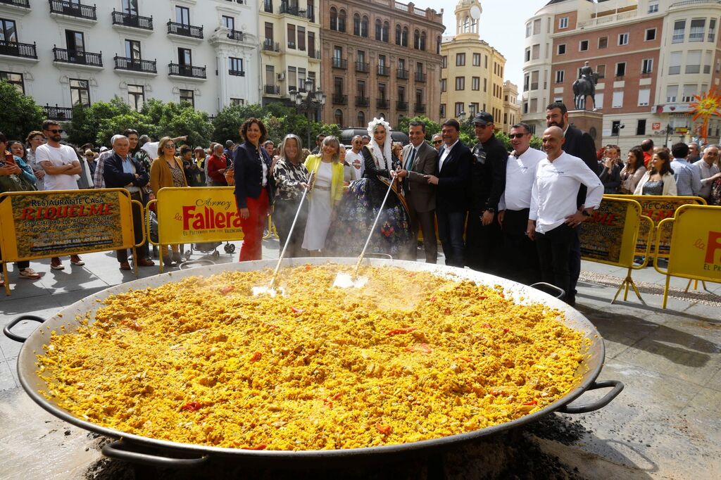 La Fiesta de las Fogueres de Sant Joan de Alicante en C&oacute;rdoba, en im&aacute;genes