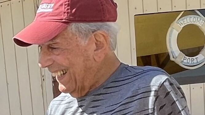 Mario Vargas Llosa en la foto compartida por sus hijos con motivo de la felicitación por su 87º cumpleaños