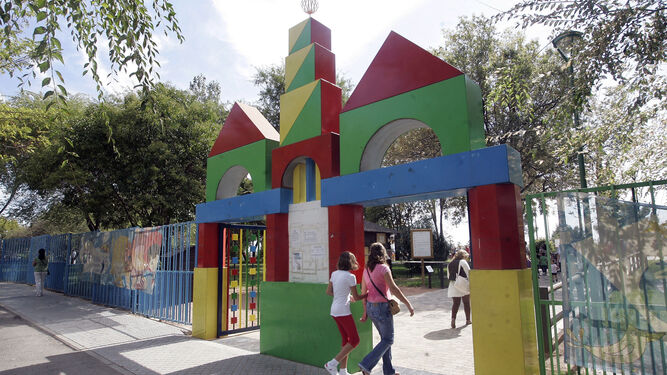 La fachada de la Ciudad de los Niños y las Niñas, antes de las obras de mejora.