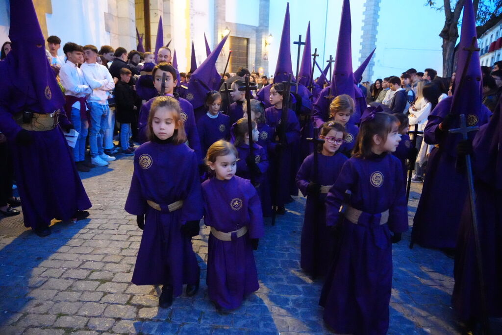 Martes Santo en Pozoblanco: La procesi&oacute;n de Jes&uacute;s Nazareno y los Dolores, en fotograf&iacute;as