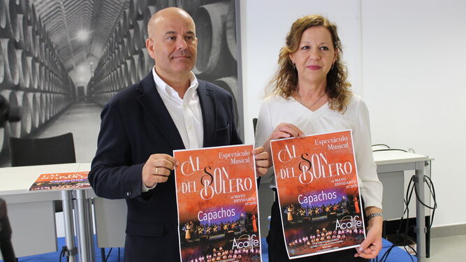 José Antonio Alcaide y Soledad Raya presentan el festival Al son del bolero.