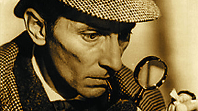 Peter Cushing en el papel de Sherlock  Holmes
