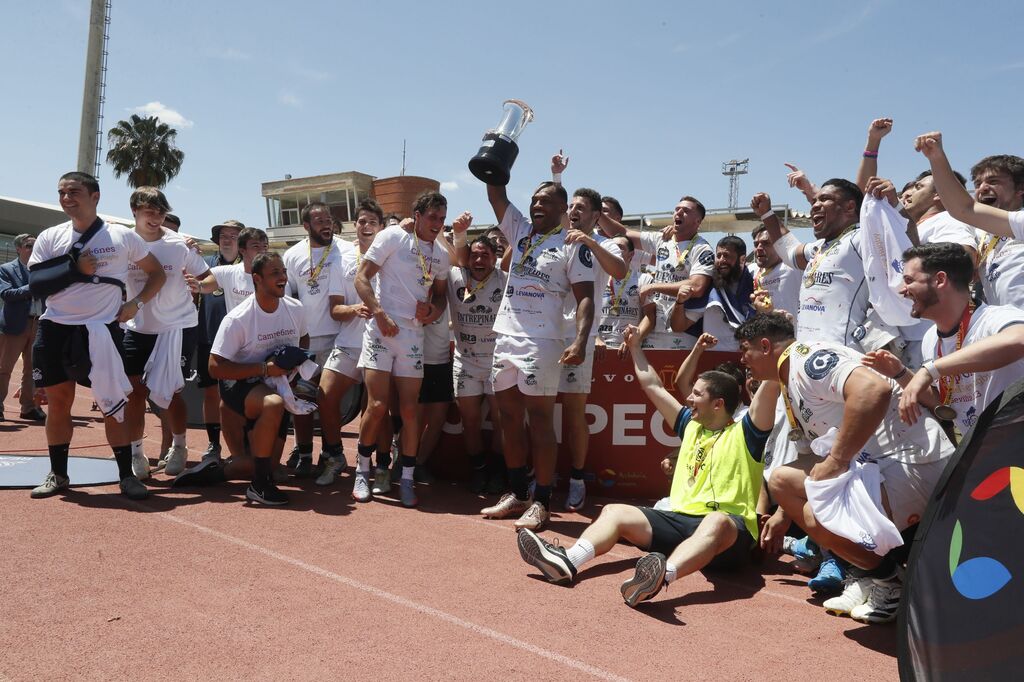 Las fotos del t&iacute;tulo de Copa de rugby del VRAC en Sevilla