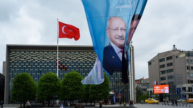 Un cartel electoral del líder opositor Kemal Kiricdaroglu.