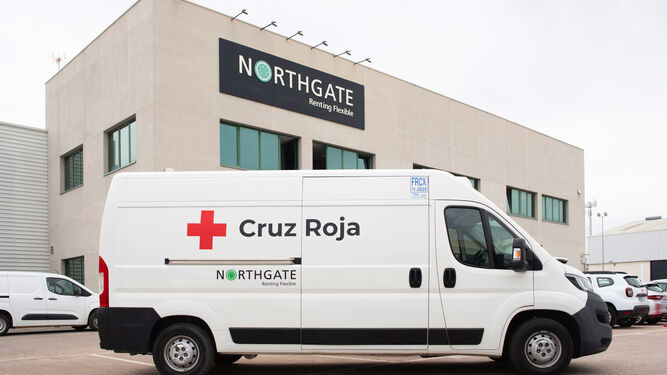 Northgate cede un vehículo frigorífico al equipo del Área de Socorros y Emergencias de Cruz Roja en Andalucía