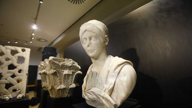 Busto femenino romano, entre las piezas incautadas por la Guardia Civil.