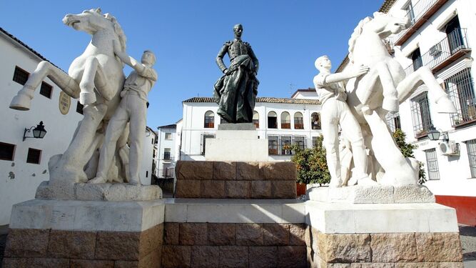 Monumento a Manolete en la Plaza del Conde de Priego