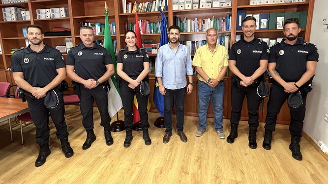 Agentes de la Policía Local en el Ayuntamiento de Peñarroya-Pueblonuevo.