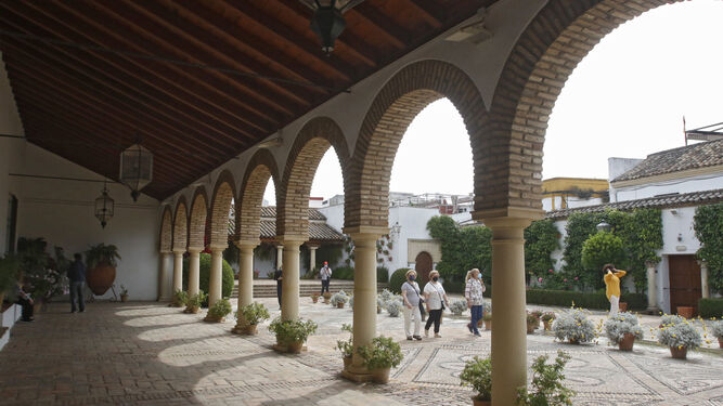 Patio de las Columnas del Palacio de Viana.